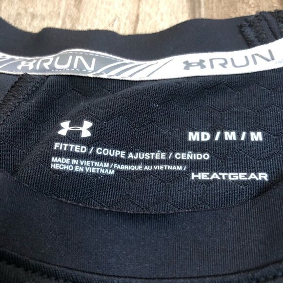 Under Armour Open Back Fitted Running Tee size Medium - Picture 5 of 5